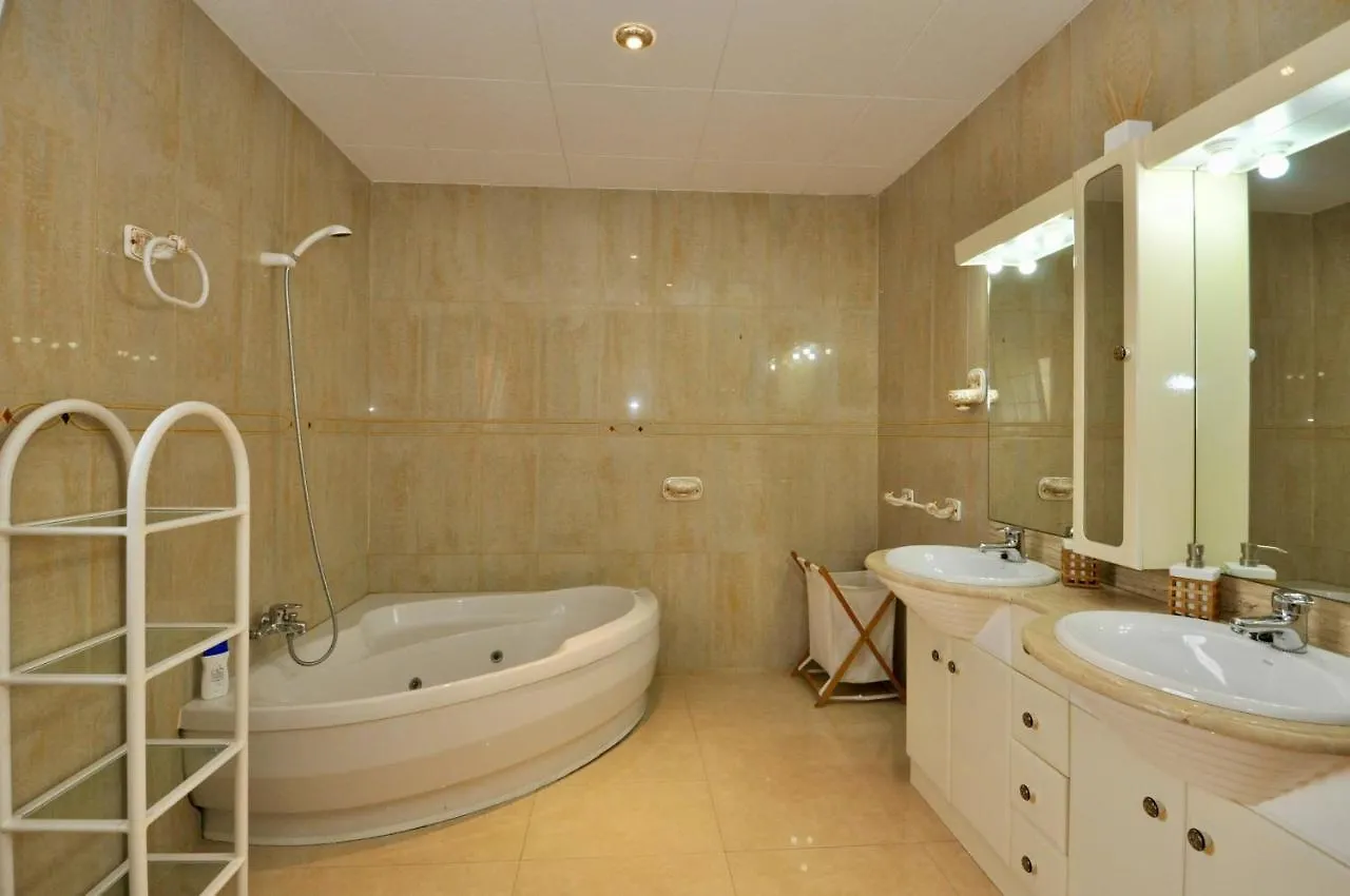 Villa Eva Vidreres 0*,